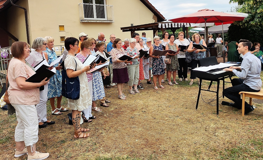 Singkreis im Juni 2013